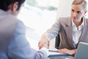 Demissão voluntária: o que é e quais são as vantagens para a empresa?